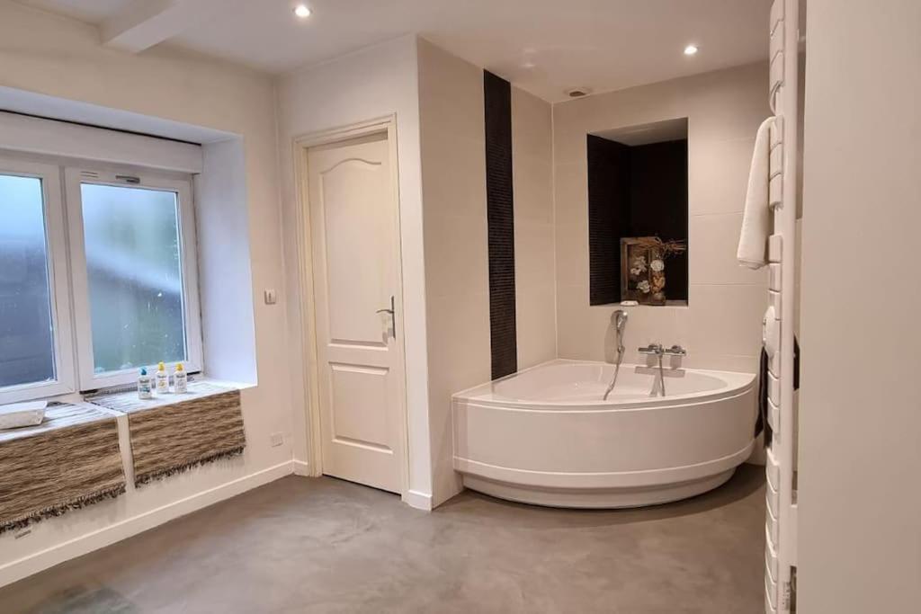 Dinard : Loft De 175 M² - A 150 M De La Plage Exterior foto